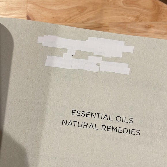 Essential Oils Natural Remedies A-Z Reference Book - Picture 4 of 4